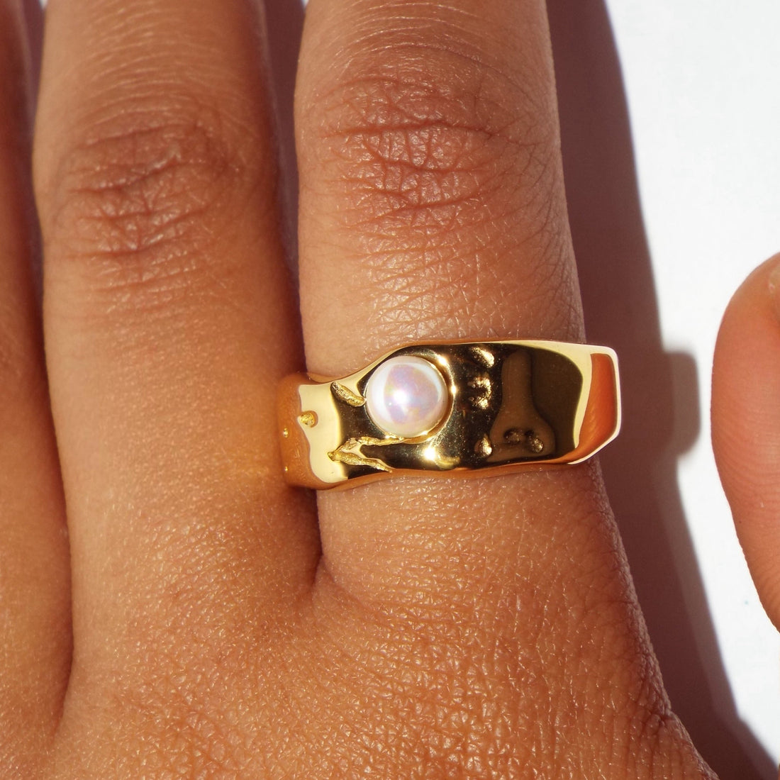 Embrace the Boho Vibe: Why Wave Jewelry is Your Perfect Beachside Accessory
