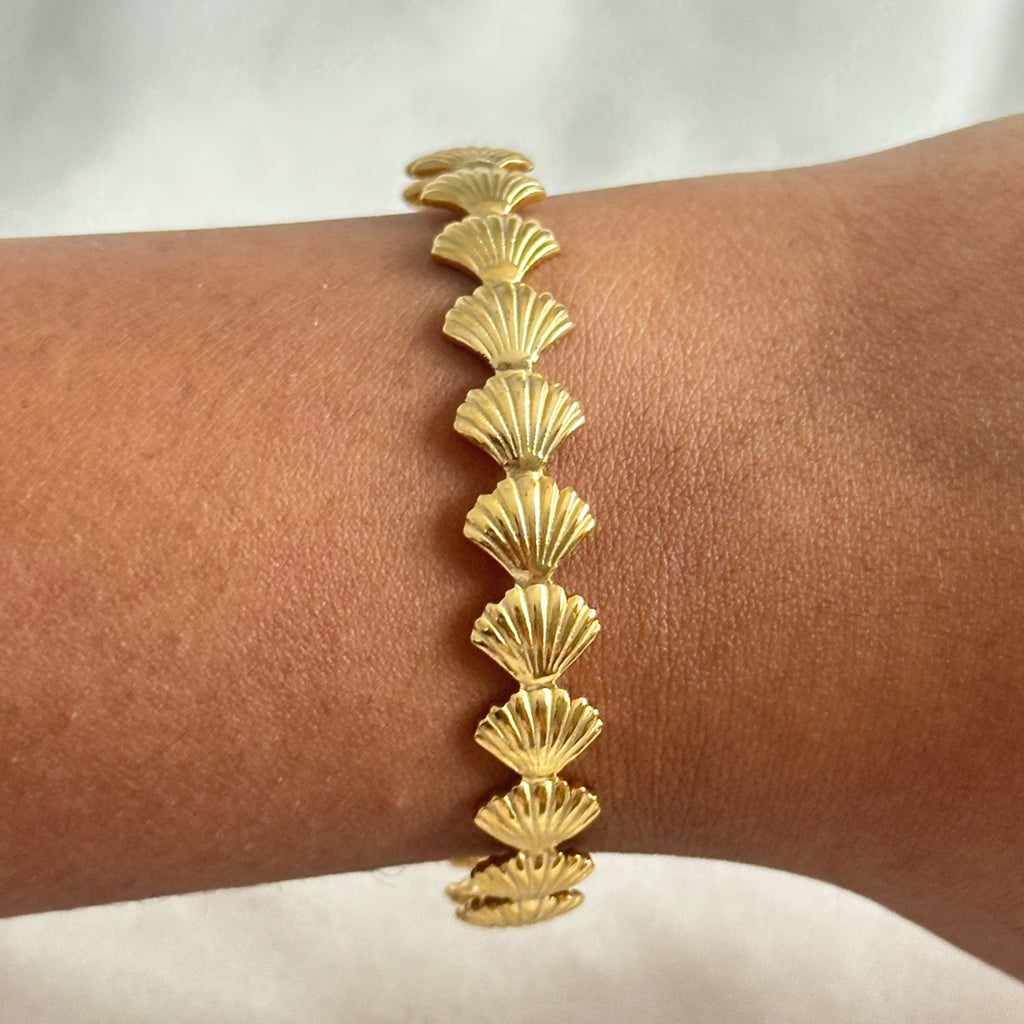 Shelly Bangle
