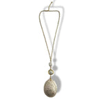 Perla de Concha Long Necklace