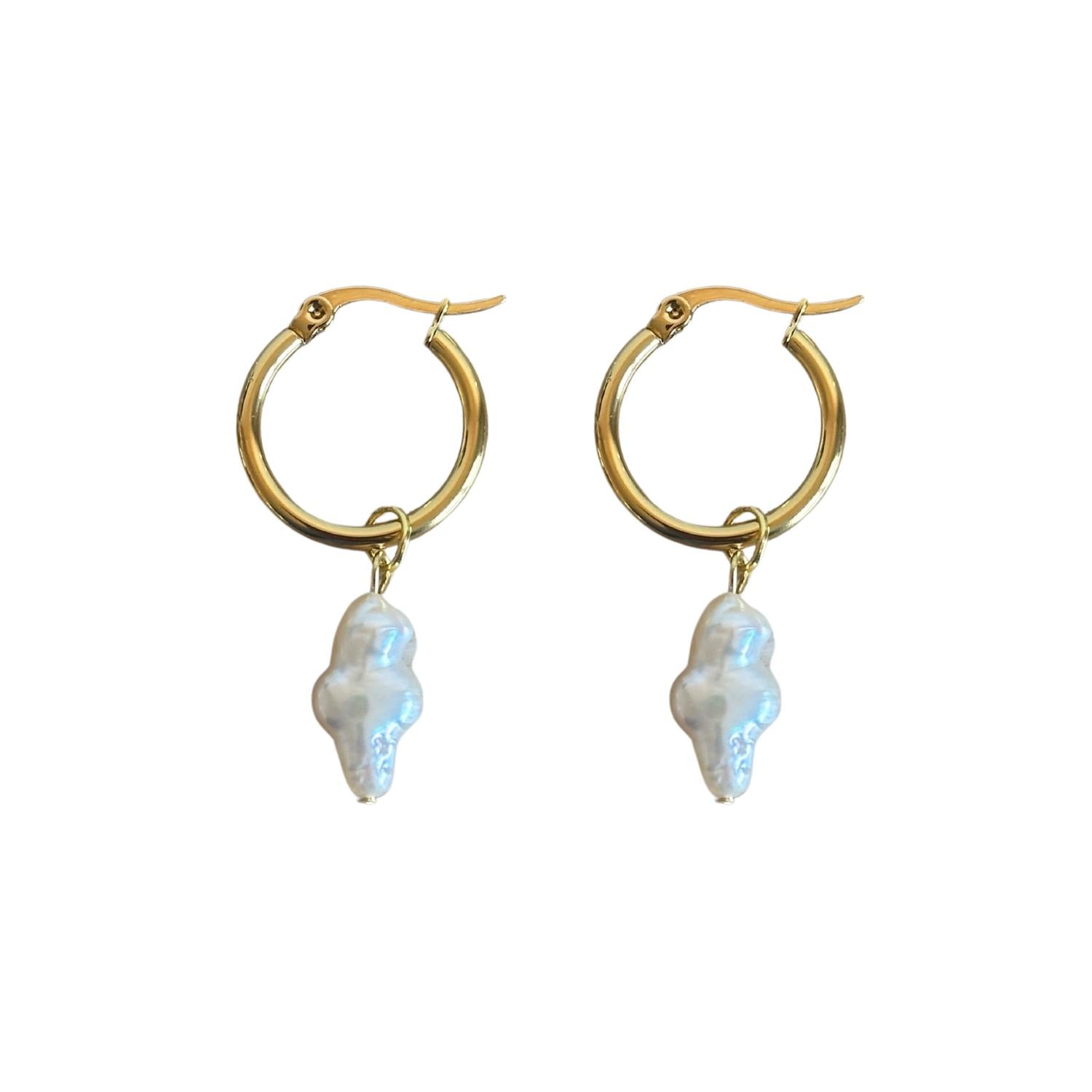 Perlisa Earrings