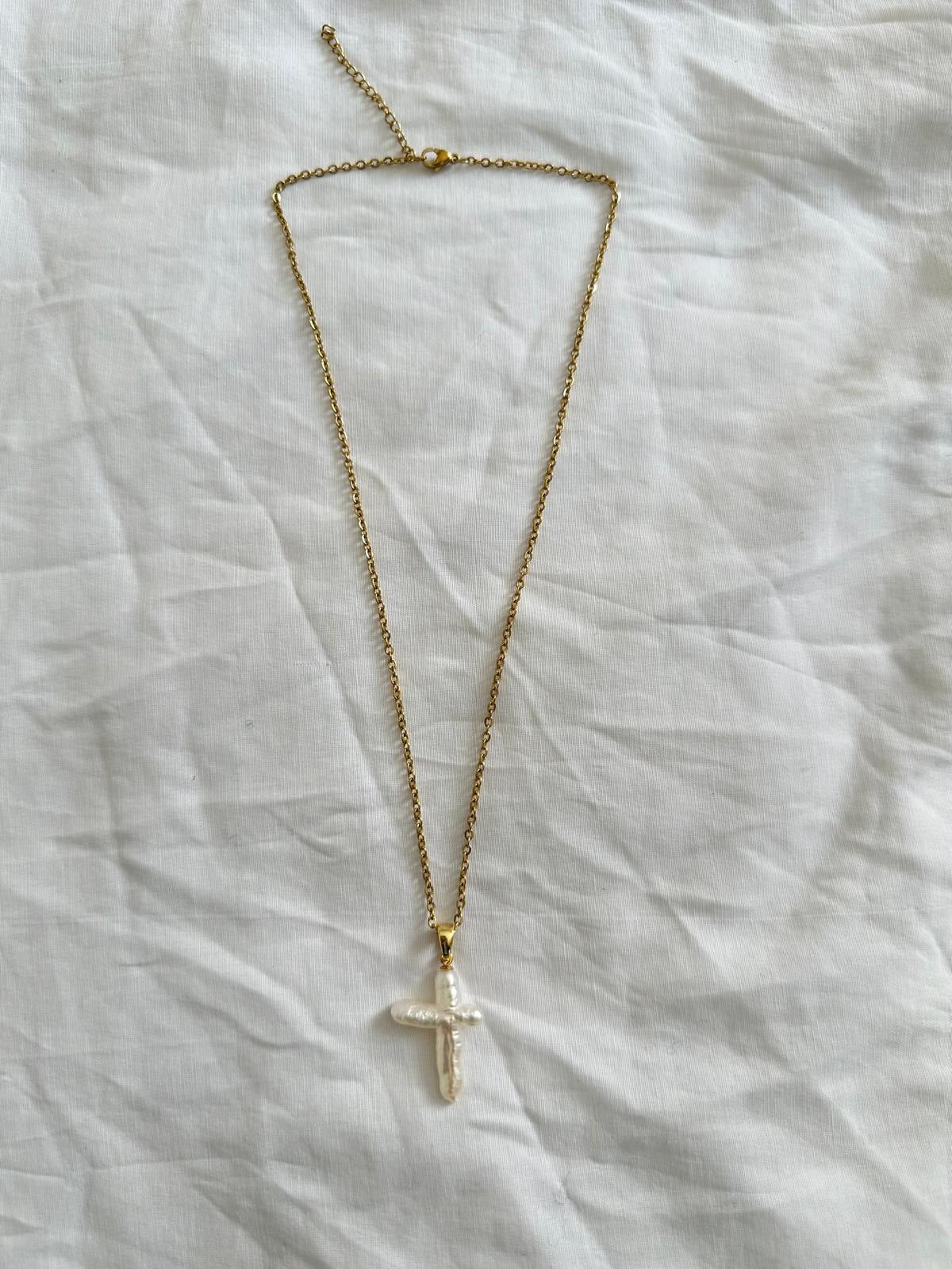 Eterna Necklace
